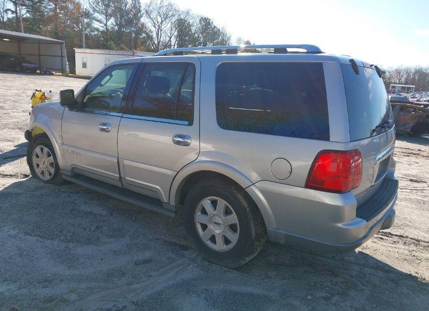 Photo 3 of 2003 Lincoln Navigator (VIN 5LMFU27RX3LJ48599)
