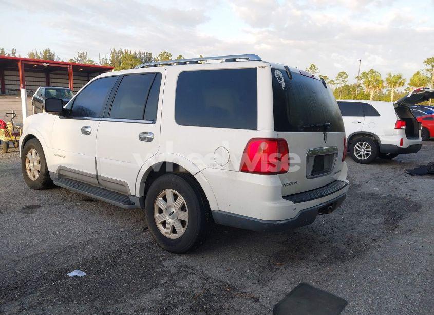 Photo 3 of 2004 Lincoln Navigator (VIN 5LMFU27RX4LJ34879)