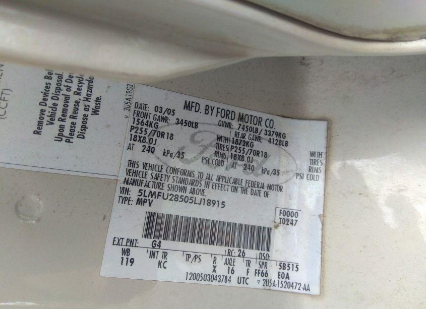 Photo 9 of 2005 Lincoln Navigator (VIN 5LMFU28505LJ18915)