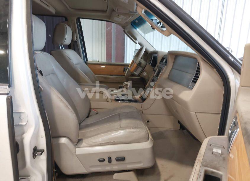 Photo 5 of 2007 Lincoln Navigator ULTIMATE (VIN 5LMFU28517LJ07327)