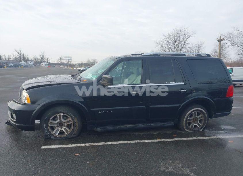 Photo 14 of 2005 Lincoln Navigator (VIN 5LMFU28535LJ11344)