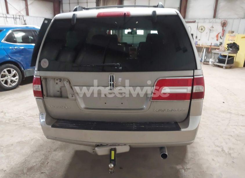 Photo 16 of 2007 Lincoln Navigator ULTIMATE (VIN 5LMFU28547LJ23358)