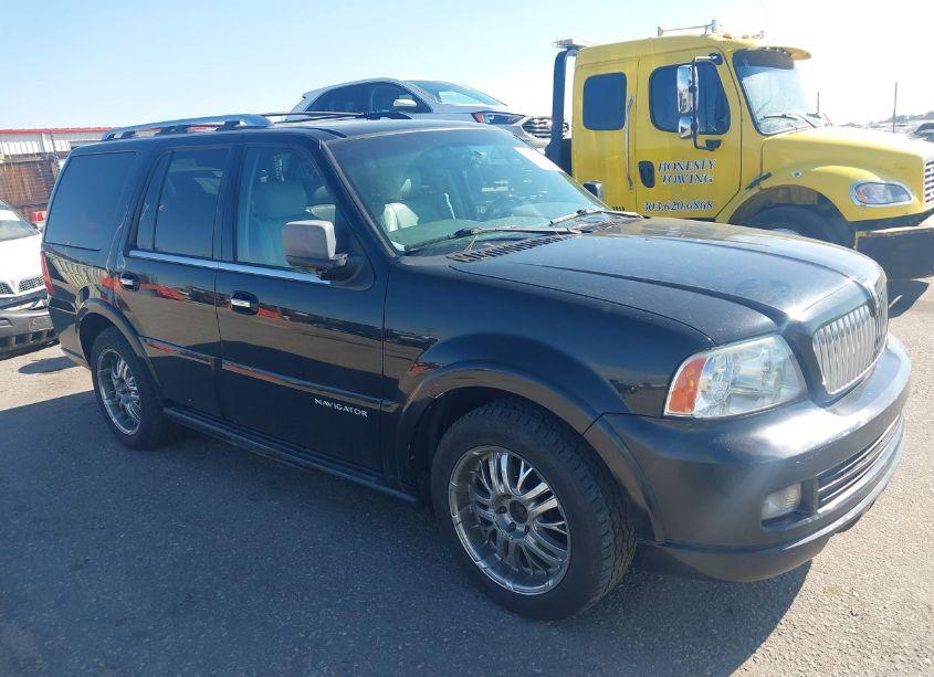 2006 Lincoln Navigator LUXURY/ULTIMATE (VIN 5LMFU28566LJ19763) main photo