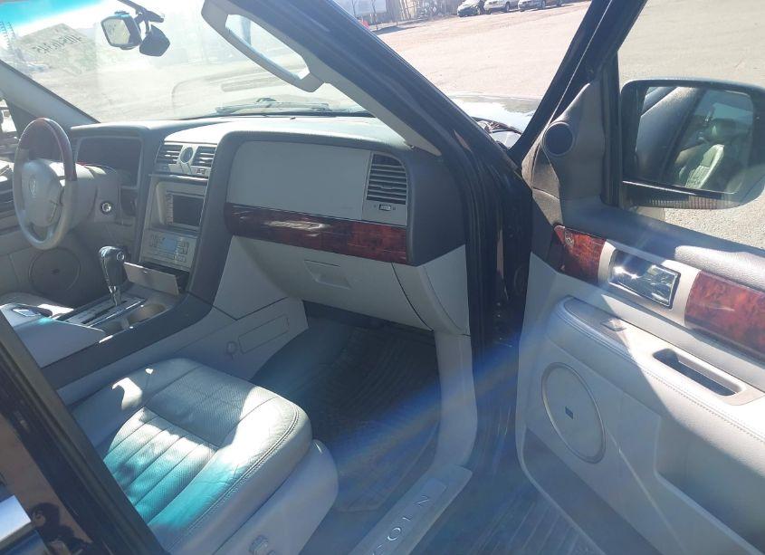 Photo 5 of 2006 Lincoln Navigator LUXURY/ULTIMATE (VIN 5LMFU28566LJ19763)
