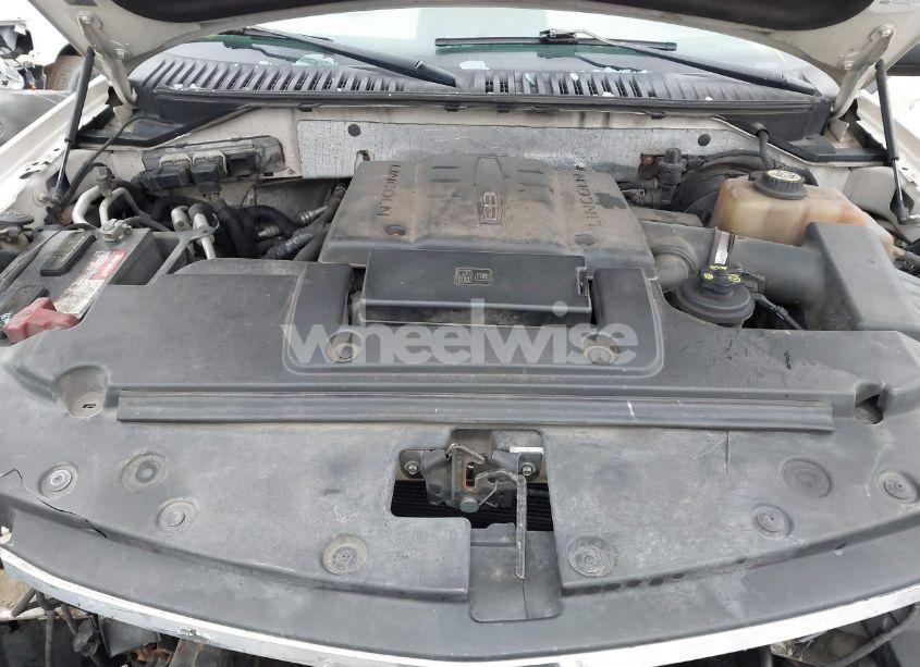 Photo 10 of 2007 Lincoln Navigator ULTIMATE (VIN 5LMFU28567LJ13270)