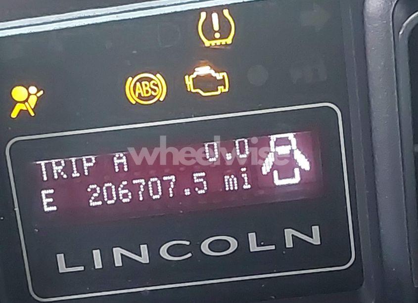 Photo 16 of 2007 Lincoln Navigator ULTIMATE (VIN 5LMFU28567LJ13270)