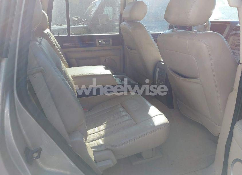 Photo 8 of 2006 Lincoln Navigator LUXURY/ULTIMATE (VIN 5LMFU28586LJ04892)