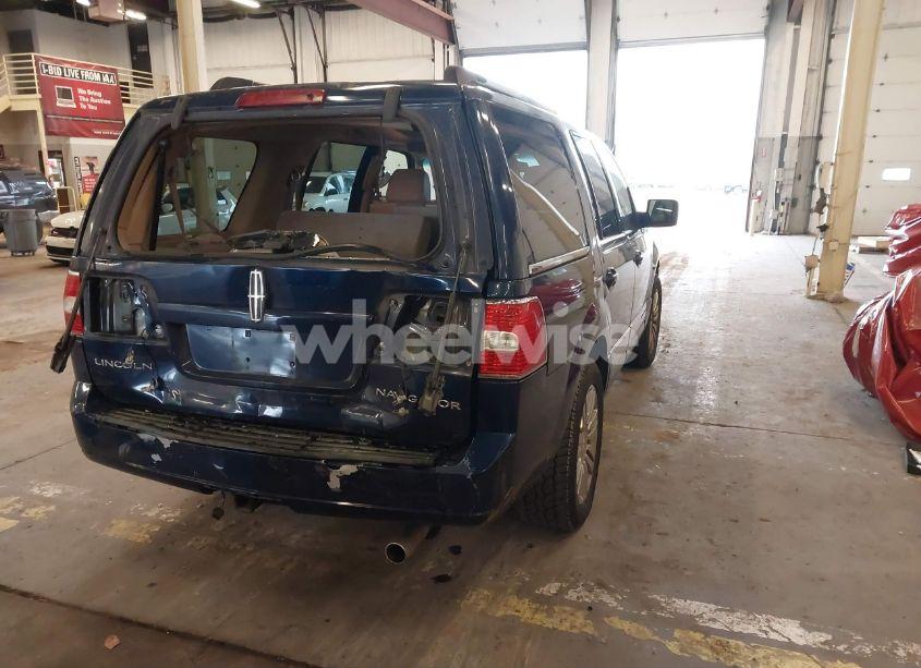 Photo 4 of 2007 Lincoln Navigator ULTIMATE (VIN 5LMFU28597LJ00335)