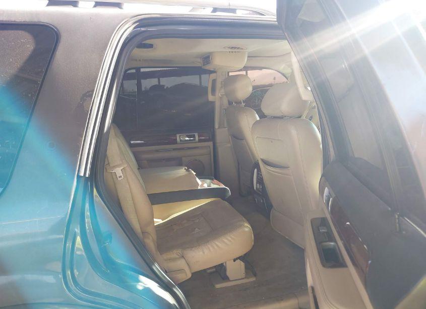 Photo 7 of 2006 Lincoln Navigator LUXURY/ULTIMATE (VIN 5LMFU285X6LJ12217)