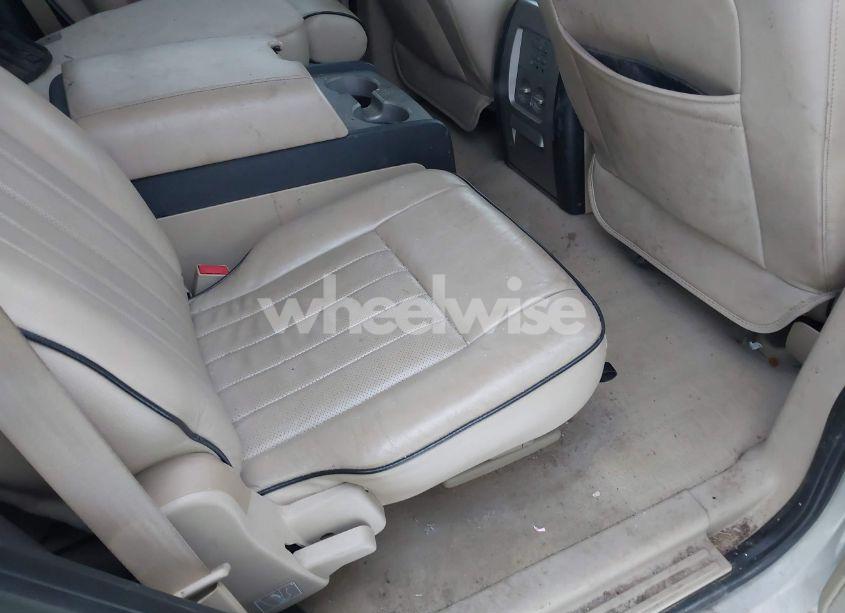 Photo 8 of 2006 Lincoln Navigator LUXURY/ULTIMATE (VIN 5LMFU285X6LJ28062)