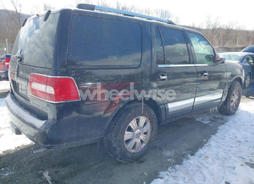 Photo 4 of 2007 Lincoln Navigator ULTIMATE (VIN 5LMFU285X7LJ09190)