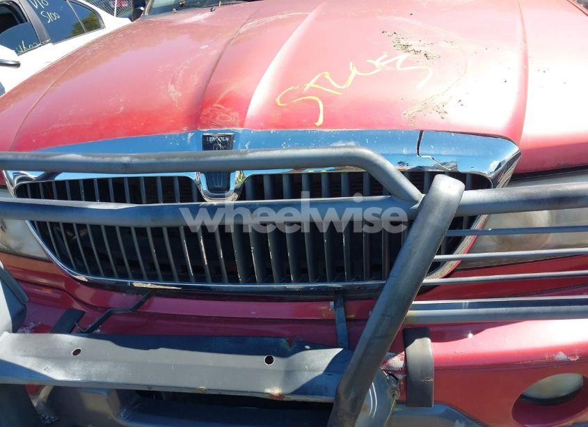 Photo 10 of 2001 Lincoln Navigator N/A (VIN 5LMFU28A61LJ03911)