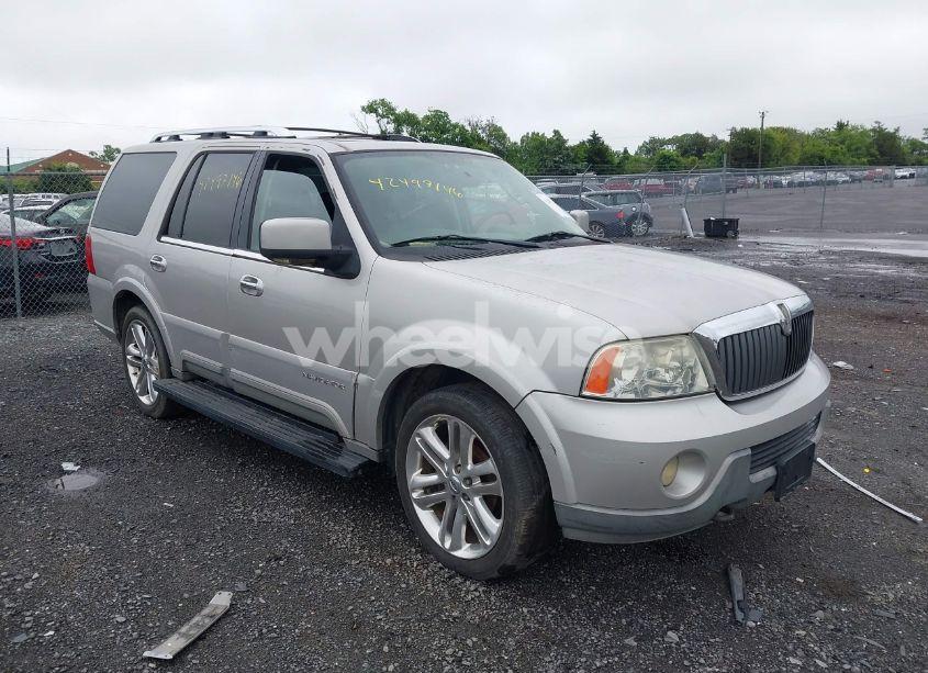 2003 Lincoln Navigator (VIN 5LMFU28R23LJ24893) main photo