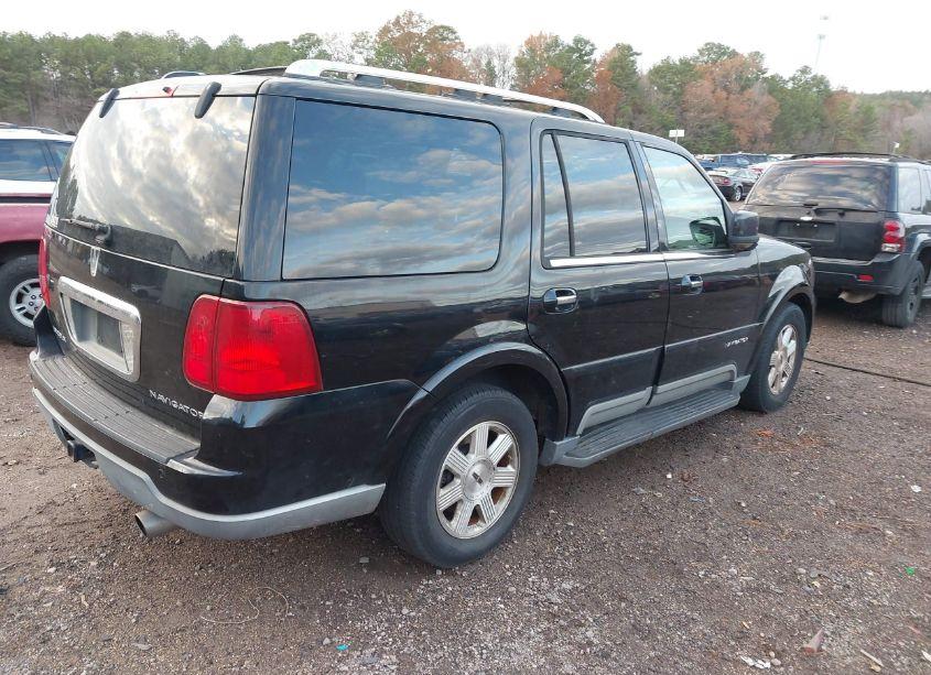 Photo 4 of 2004 Lincoln Navigator (VIN 5LMFU28R24LJ10638)