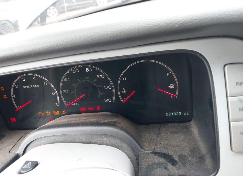 Photo 7 of 2004 Lincoln Navigator (VIN 5LMFU28R24LJ10638)