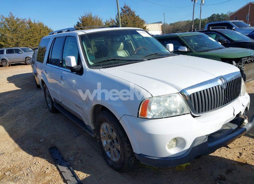 2003 Lincoln Navigator (VIN 5LMFU28R33LJ03048) main photo