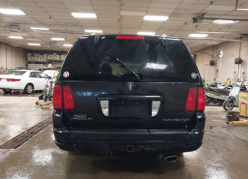 Photo 17 of 2004 Lincoln Navigator ULTIMATE (VIN 5LMFU28R54LJ31063)