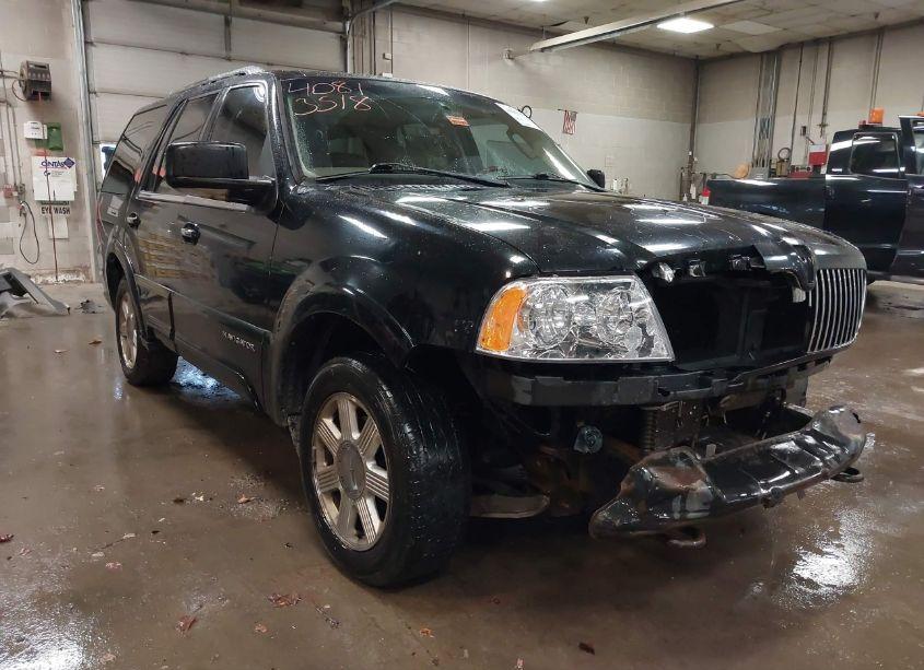 Photo 18 of 2004 Lincoln Navigator ULTIMATE (VIN 5LMFU28R54LJ31063)