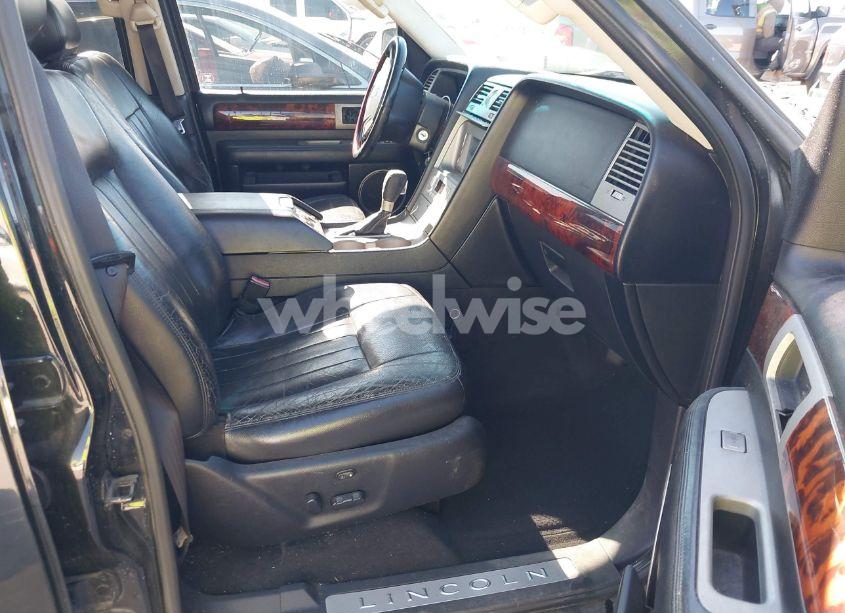 Photo 5 of 2003 Lincoln Navigator (VIN 5LMFU28R73LJ05241)