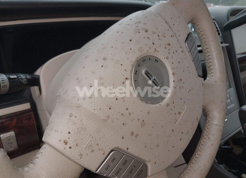 Photo 6 of 2003 Lincoln Navigator (VIN 5LMFU28R93LJ39584)