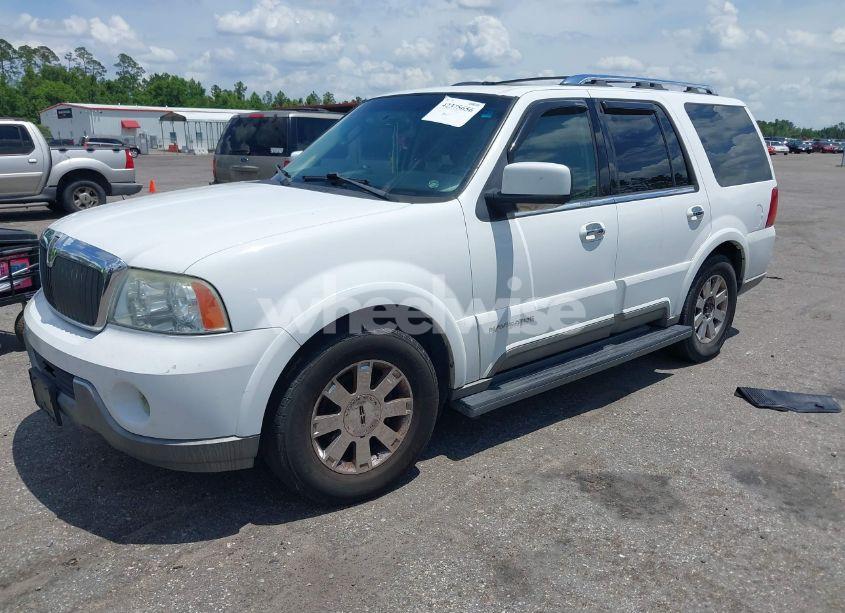 Photo 2 of 2003 Lincoln Navigator (VIN 5LMFU28R93LJ42484)