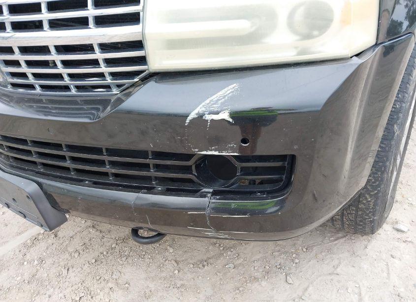 Photo 6 of 2010 Lincoln Navigator (VIN 5LMJJ2H58AEJ00258)