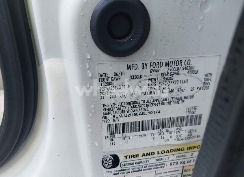 Photo 9 of 2010 Lincoln Navigator (VIN 5LMJJ2H58AEJ10174)