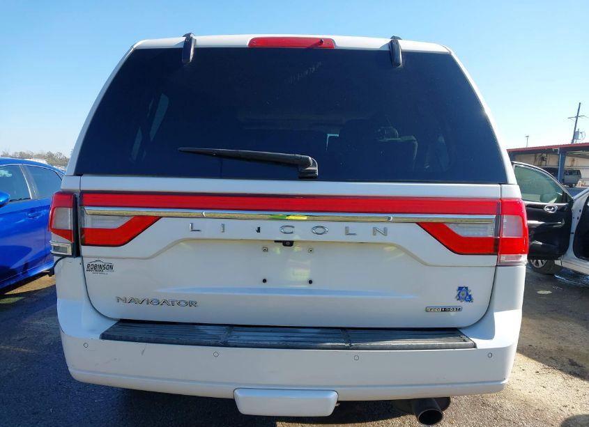 Photo 16 of 2015 Lincoln Navigator (VIN 5LMJJ2HT2FEJ11133)