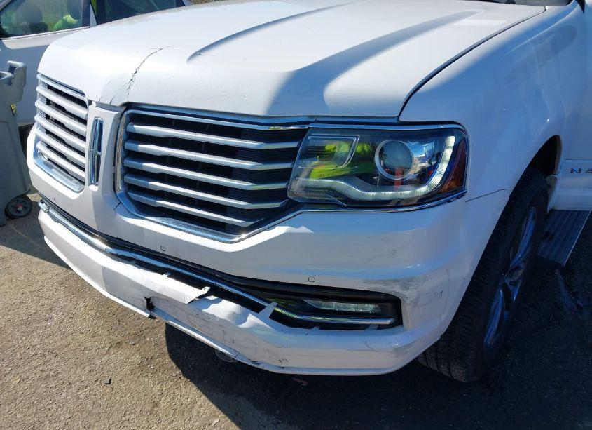Photo 6 of 2015 Lincoln Navigator (VIN 5LMJJ2HT2FEJ11133)