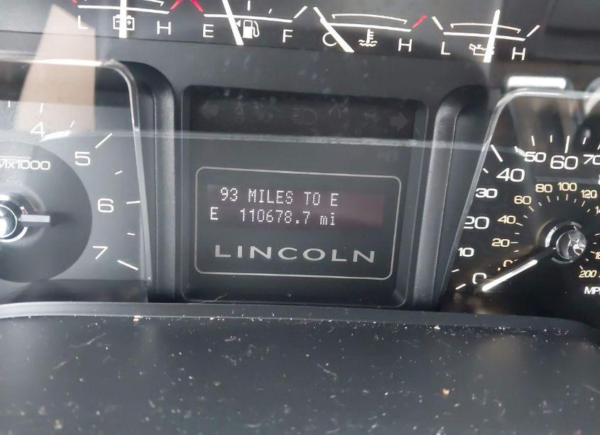 Photo 15 of 2010 Lincoln Navigator (VIN 5LMJJ2J51AEJ05134)