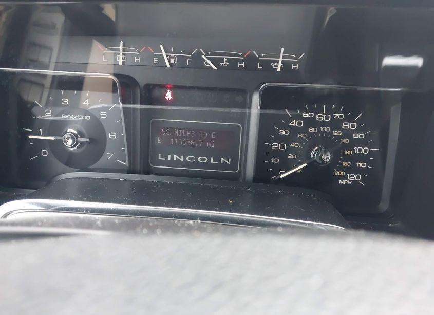 Photo 7 of 2010 Lincoln Navigator (VIN 5LMJJ2J51AEJ05134)