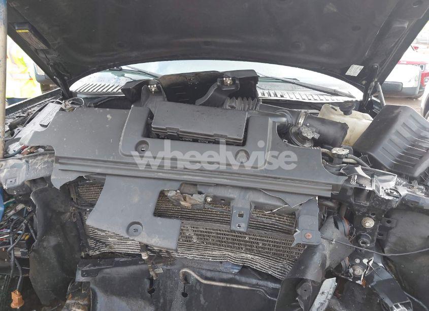 Photo 10 of 2010 Lincoln Navigator (VIN 5LMJJ2J59AEJ08993)