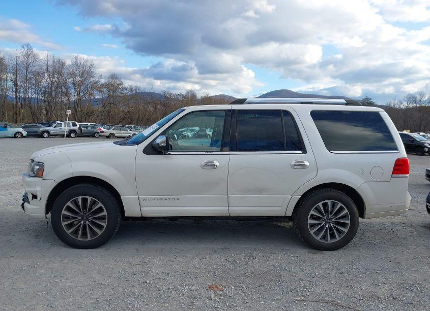 Photo 15 of 2015 Lincoln Navigator (VIN 5LMJJ2JT1FEJ09531)