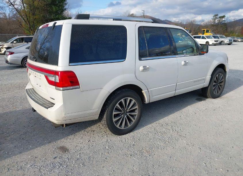Photo 4 of 2015 Lincoln Navigator (VIN 5LMJJ2JT1FEJ09531)