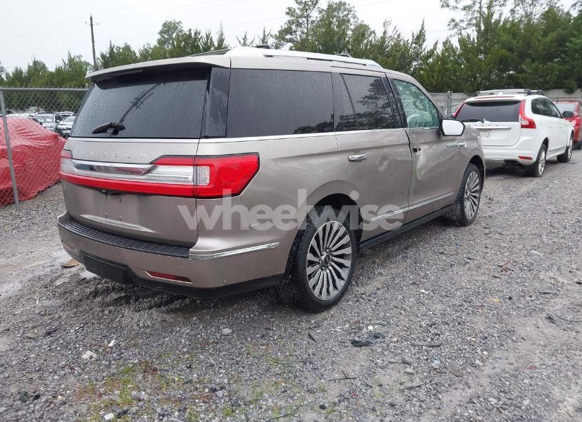 Photo 4 of 2018 Lincoln Navigator RESERVE (VIN 5LMJJ2LT5JEL12492)