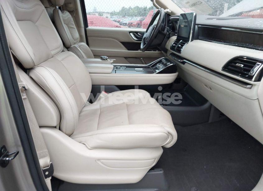 Photo 5 of 2018 Lincoln Navigator RESERVE (VIN 5LMJJ2LT5JEL12492)