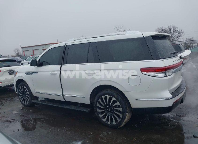 Photo 14 of 2024 Lincoln Navigator BLACK LABEL (VIN 5LMJJ2TG5REL11907)
