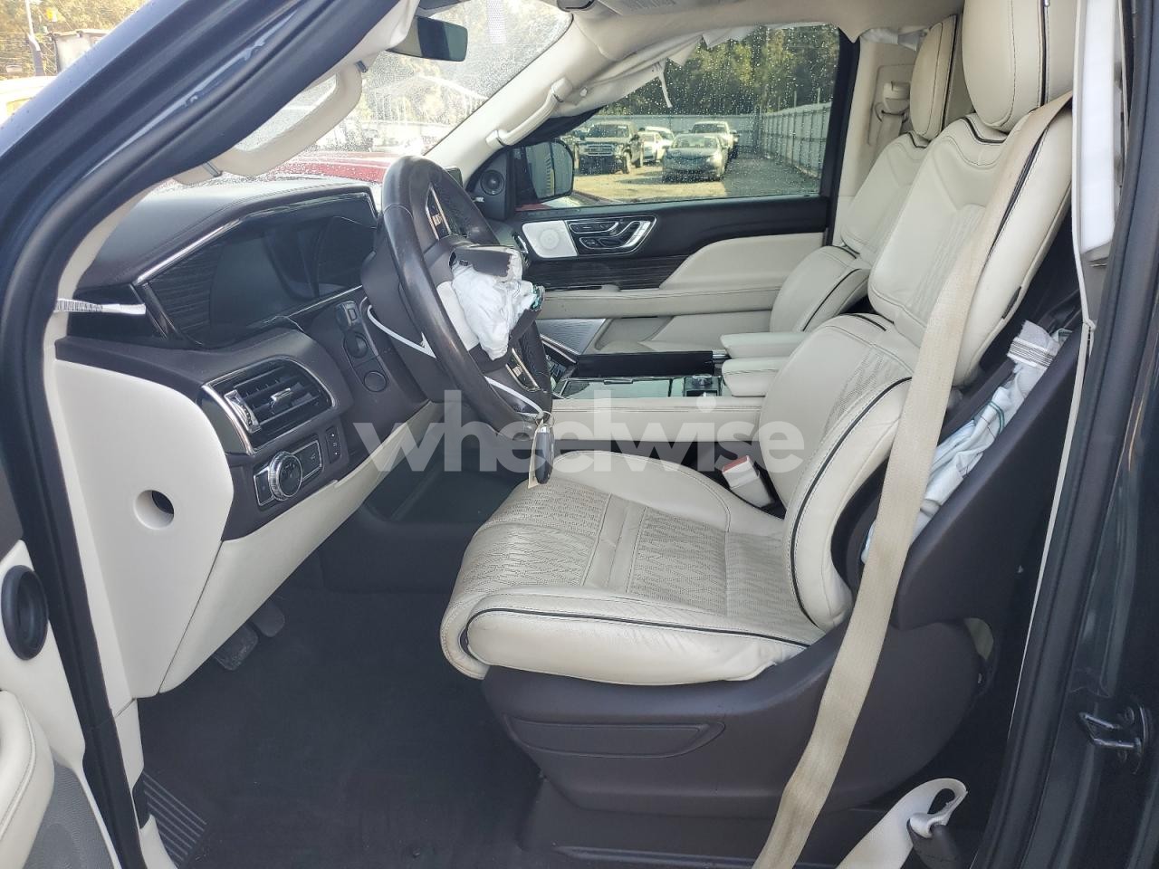 Photo 7 of 2021 LINCOLN NAVIGATOR BLACK LABEL (VIN 5LMJJ2TT5MEL05935)