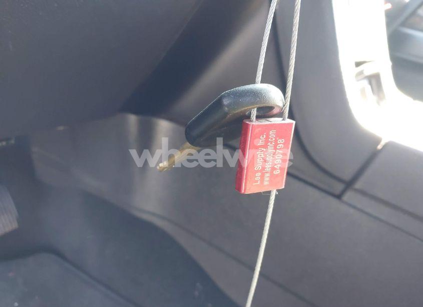 Photo 11 of 2010 Lincoln Navigator L (VIN 5LMJJ3H52AEJ01881)