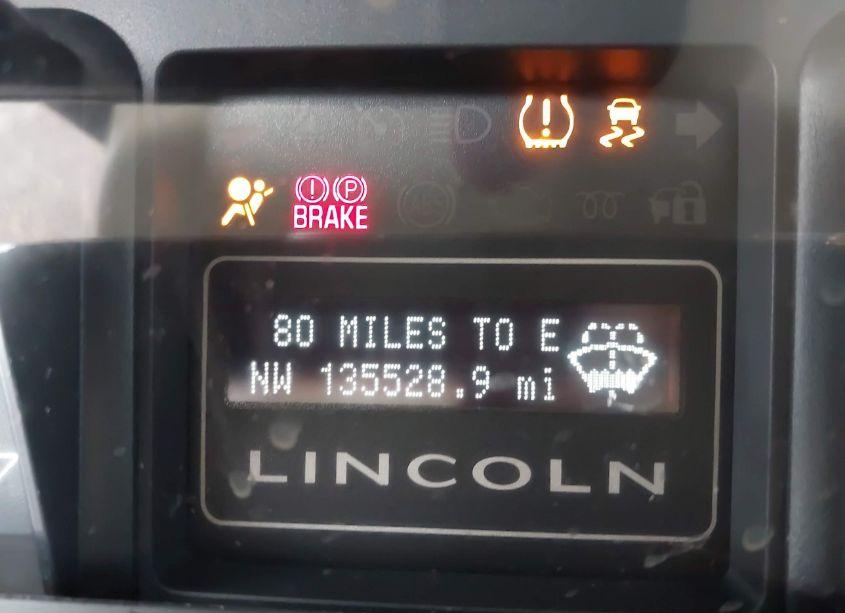 Photo 15 of 2010 Lincoln Navigator L (VIN 5LMJJ3J58AEJ09655)