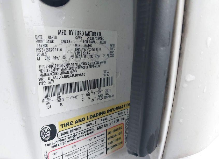 Photo 9 of 2010 Lincoln Navigator L (VIN 5LMJJ3J58AEJ09655)