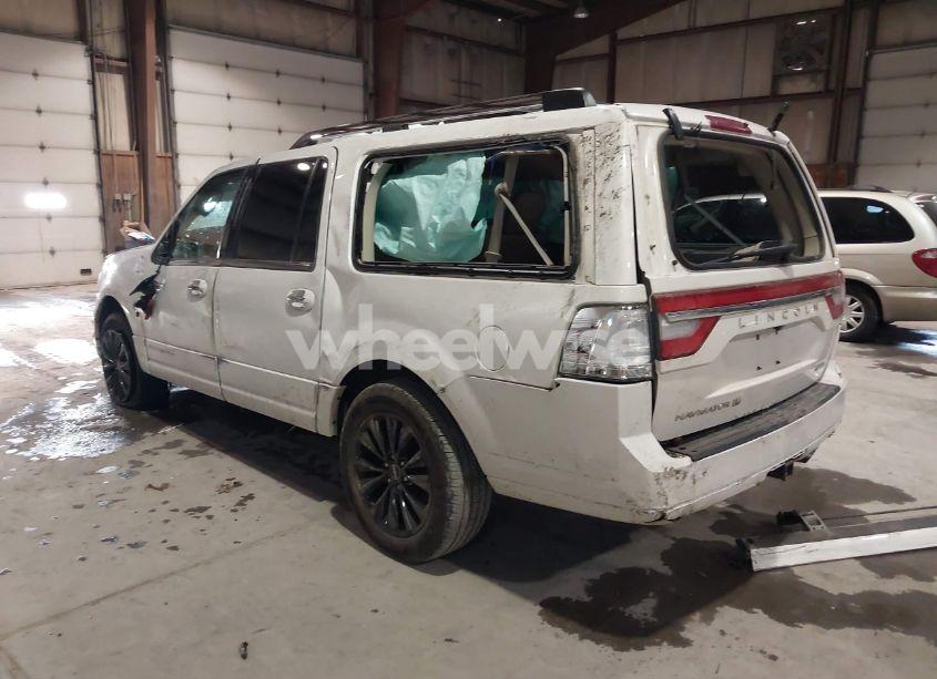 Photo 3 of 2015 Lincoln Navigator L (VIN 5LMJJ3JT0FEJ07890)