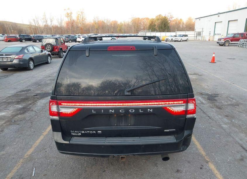 Photo 16 of 2015 Lincoln Navigator L (VIN 5LMJJ3JT2FEJ12315)