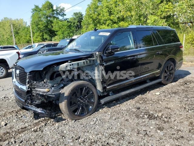 Photo 4 of 2024 LINCOLN NAVIGATOR L RESERVE N/A (VIN 5LMJJ3LG3REL10423)