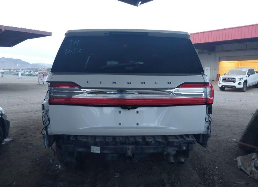Photo 17 of 2018 Lincoln Navigator L BLACK LABEL (VIN 5LMJJ3TT2JEL09104)