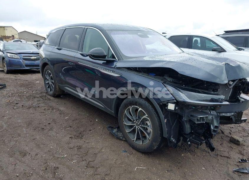 2024 Lincoln Nautilus PREMIERE (VIN 5LMPJ8JA3RJ827881) main photo