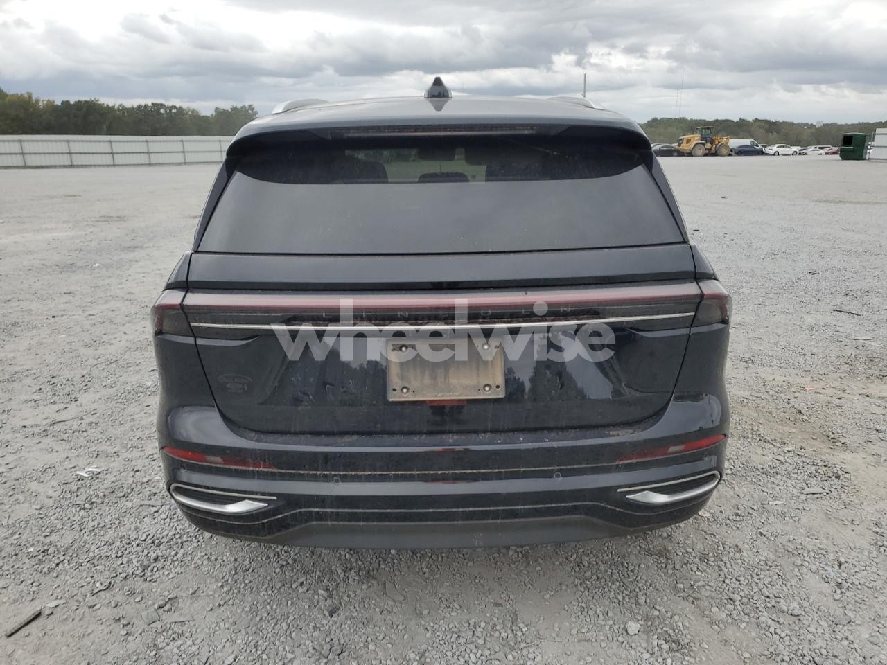 Photo 6 of 2024 LINCOLN NAUTILUS RESERVE (VIN 5LMPJ8K4XRJ812545)