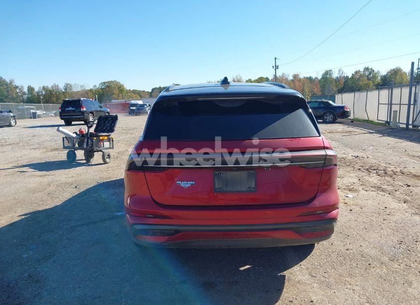 Photo 16 of 2024 Lincoln Nautilus RESERVE (VIN 5LMPJ8KA7RJ827719)