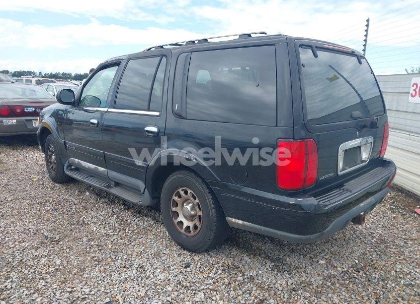 Photo 3 of 1998 Lincoln Navigator N/A (VIN 5LMRU27L3WLJ11021)