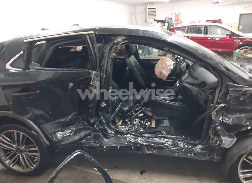 Photo 13 of 2015 Lincoln Mkc N/A (VIN 5LMTJ2AH1FUJ24587)